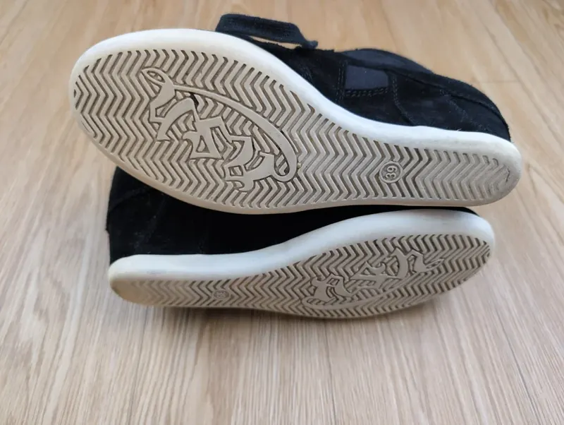 Ash logo sole of the Bowie sneakers